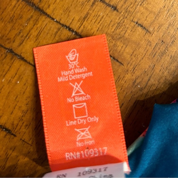 *NWT* B.Swim Luau Pineapple Print Turquoise Bikini Top, Size XS, Swimsuit, Aqua - Picture 5 of 6